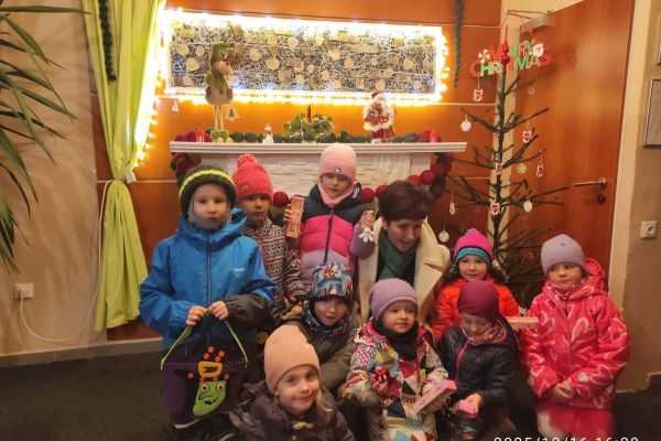 Předvánoční návštěva v Domově u Nás